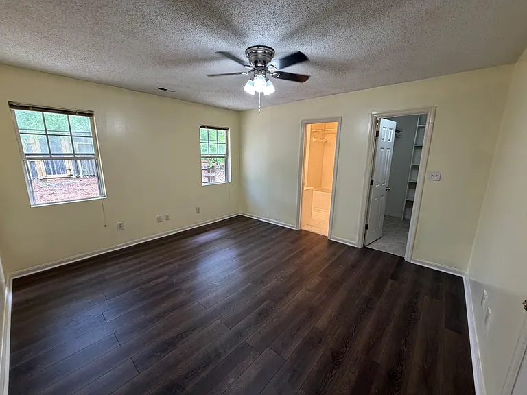 318 Hidden Valley Rd — Photo 5