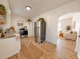 2414 Court St, Redding, CA