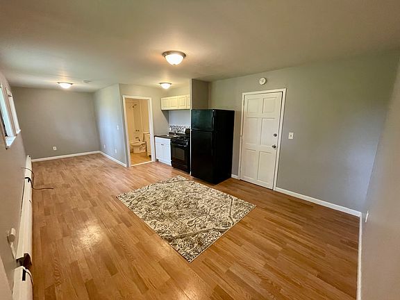 3rd image of 76 Adams Ave APT 4