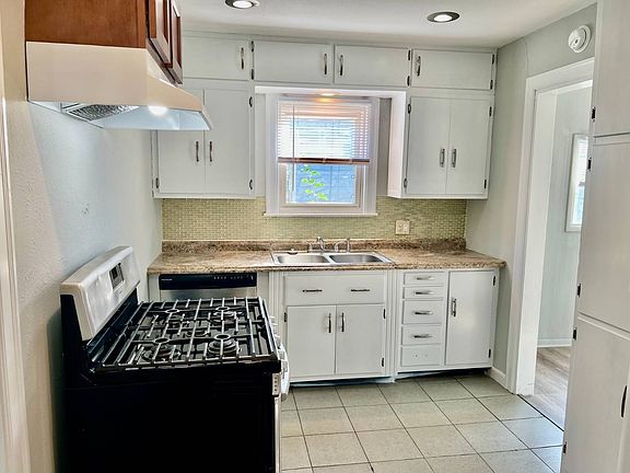 5th image of 1215 W 2nd St