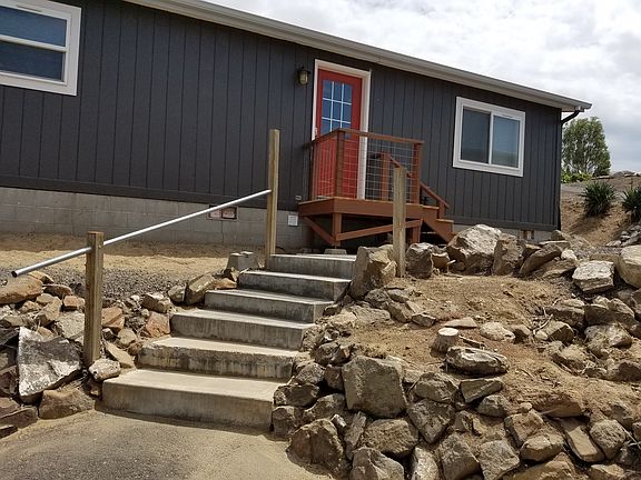 5th image of 6834 SE Belmont St