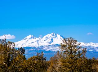 285 Scenic Ridge Ct, Redmond, OR 97756