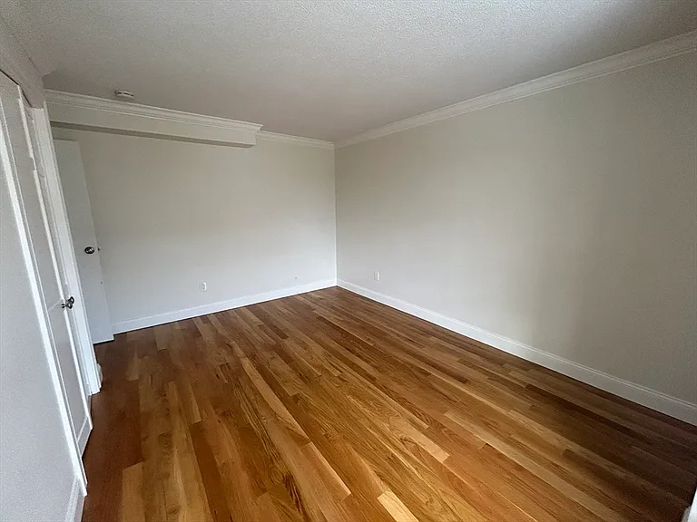 1580 State St #7D — Photo 6