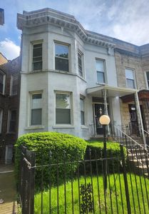 4529 W Congress Pkwy, Chicago, IL, 60624