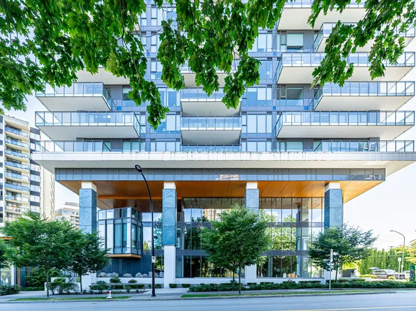 4711 Hazel St #3210, Burnaby, BC V5H 0J9