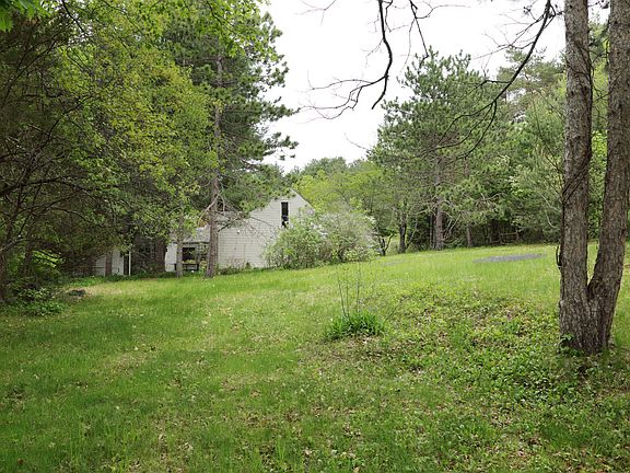 4th image of 15 Myles Standish Rd