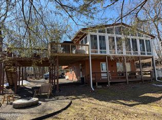 109 Ridge Rd, Lords Valley, PA 18428