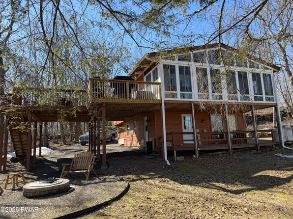 109 Ridge Rd, Lords Valley, PA 18428