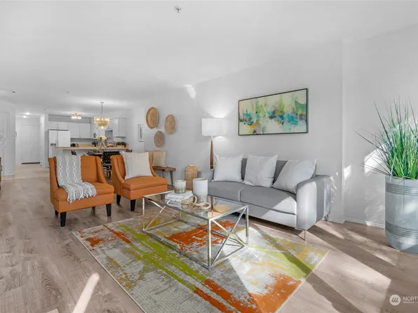 18210 73rd Avenue NE #103, Kenmore, WA 98028
