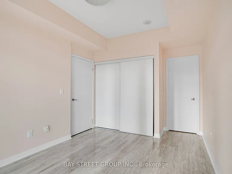 365 Prince Of Wales Dr #1108 — Photo 22