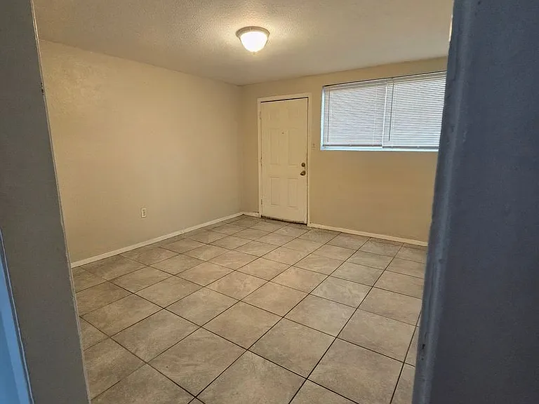 9850 La Branch Dr — Photo 30