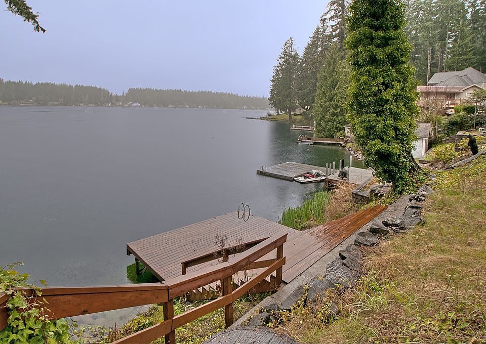 1st image of 11521 Clear Lake South Rd E