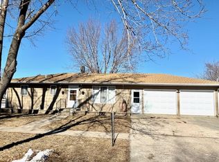 610 11th St, Springfield, SD 57062