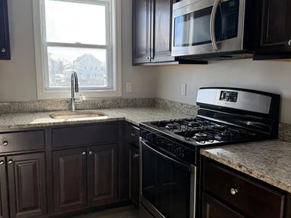 36 Terrace St, Fall River, MA 02721