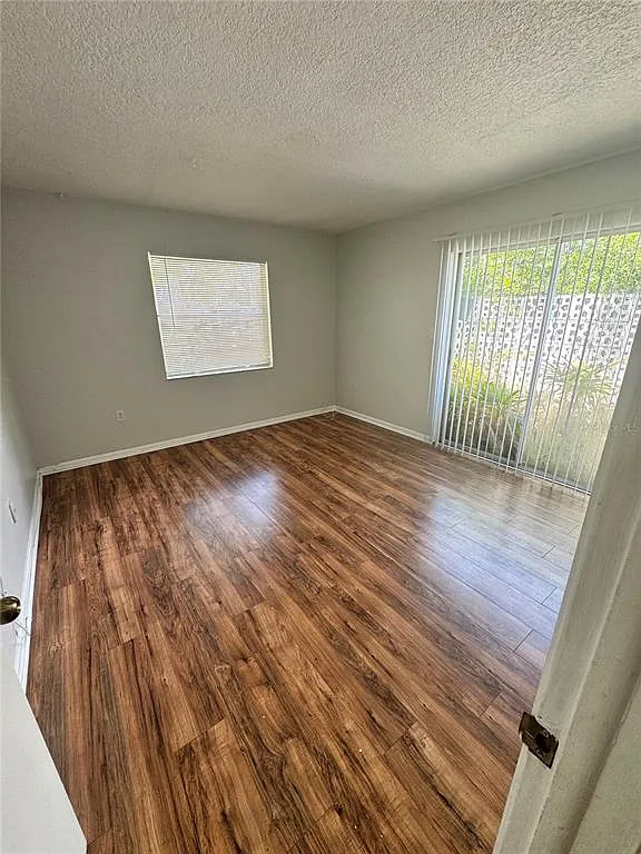 2 bed, 1.0 bath, 850 sqft, $1,750 — Photo 4