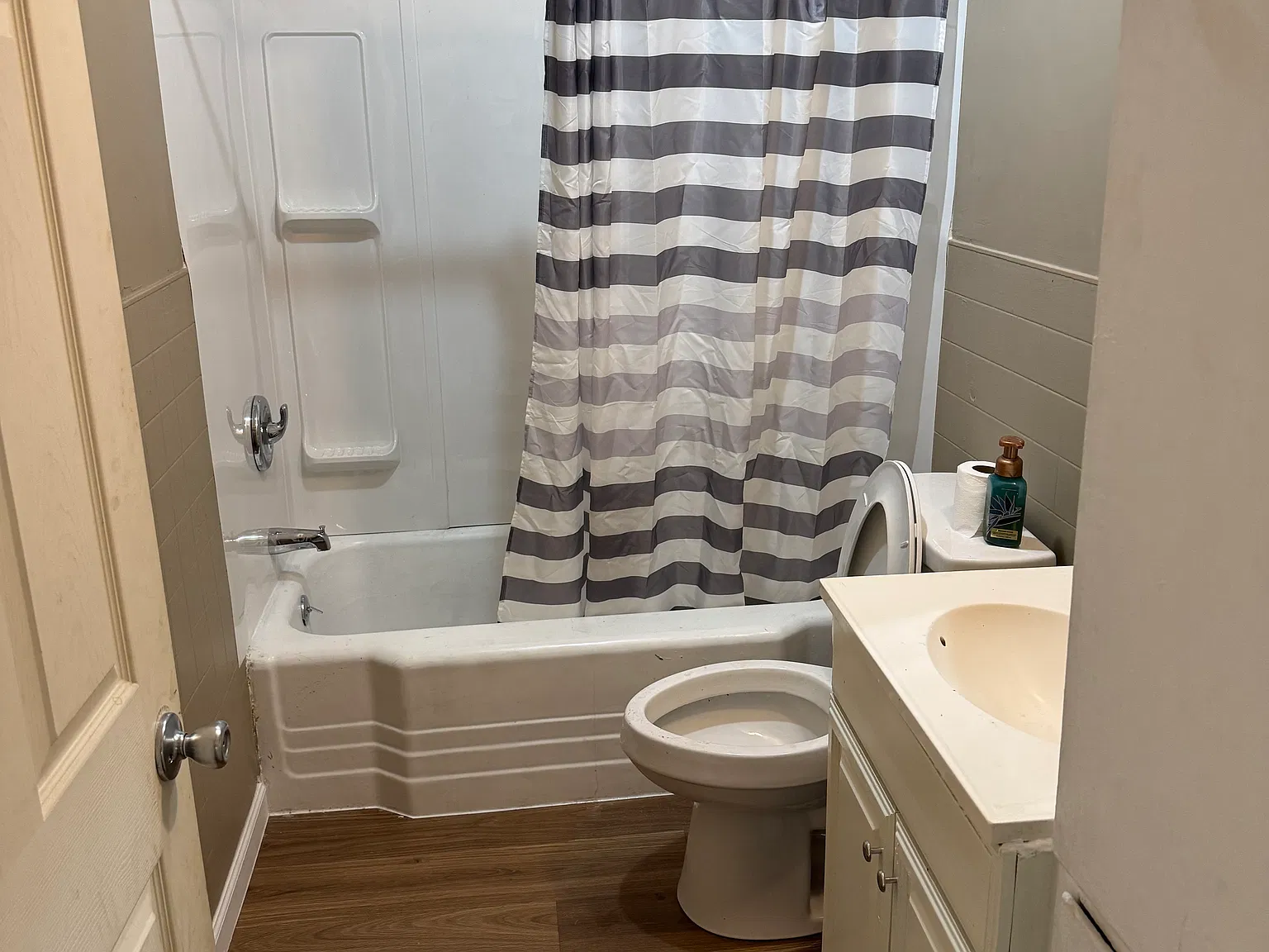 2 bed, 1015 sqft, $850 — Photo 4