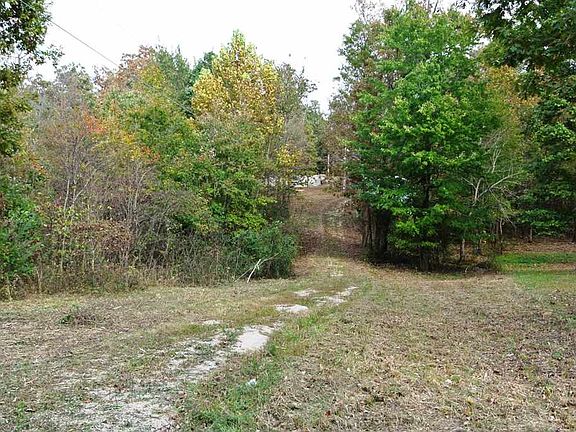 3rd image of 184 County Road 573