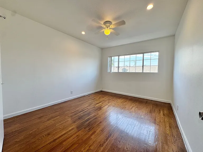 3419 Club Dr — Photo 29