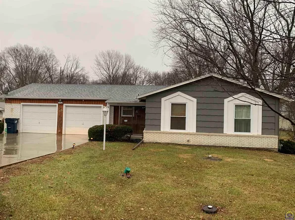 4916 NW Sioux Ln, Topeka, KS 66618