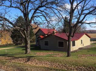 N8836 Starr Rd, Portage, WI 53901