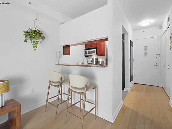 4th image of 211 N End Ave APT 12N