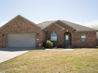 2434 Palisade Dr, Cabot, AR 72023