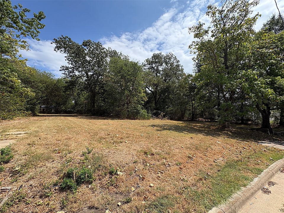 1st image of 317 4th St SW