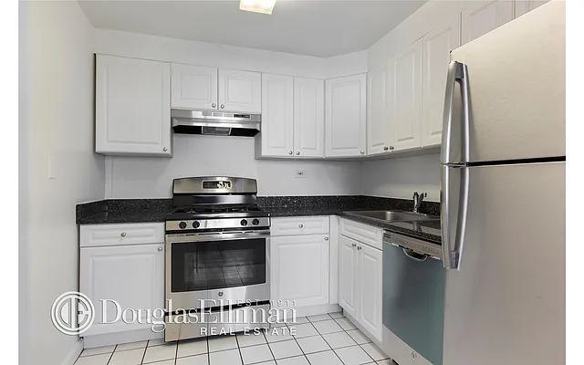 Rented by Douglas Elliman | media 24