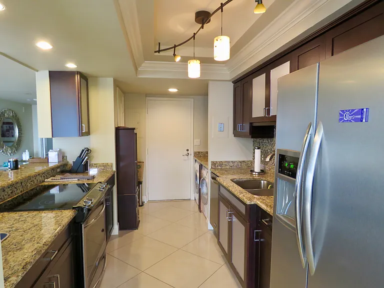 2200 S Ocean Ln #801 — Photo 12