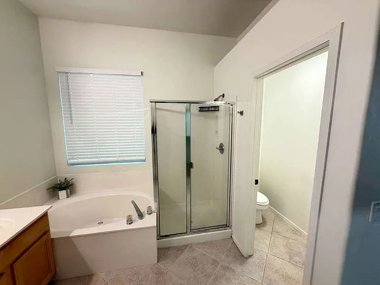 885 W Aloe Pl — Photo 12