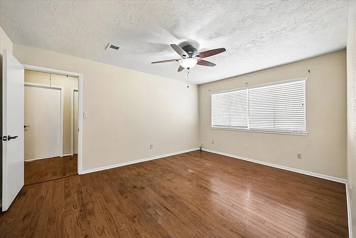 6826 River Mill Dr — Photo 5