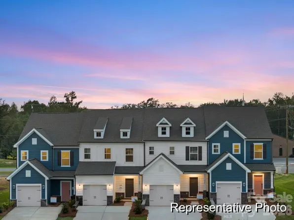 325 Drawbar Dr #98, Clover, SC 29710