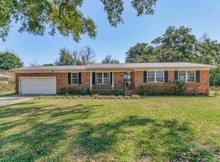 6222 Vicksburg Dr, Pensacola, FL 32503
