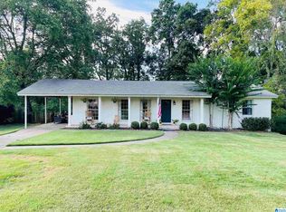 1476 Linda Vista Dr, Vestavia Hills, AL 35226