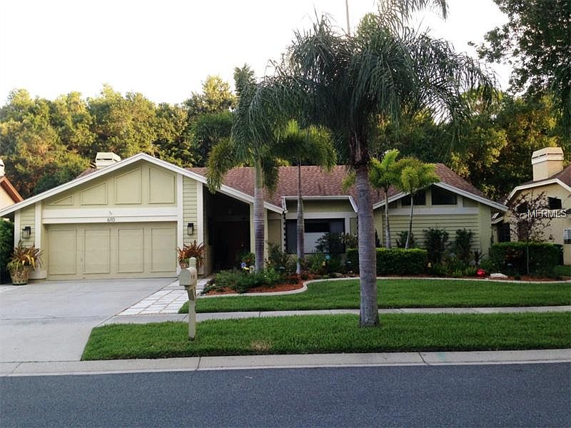 1st image of 610 Waterford Cir E