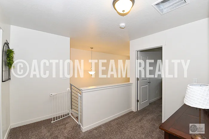 1632 N Apache Rd — Photo 13