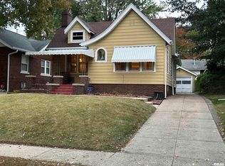 220 S Douglas Ave, Springfield, IL 62704