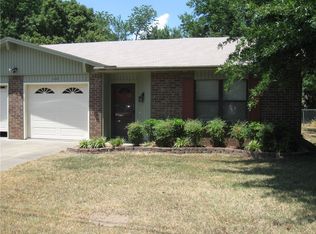 1101 W Olrich St, Rogers, AR 72756