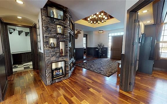 4th image of 160 Trestle Pl
