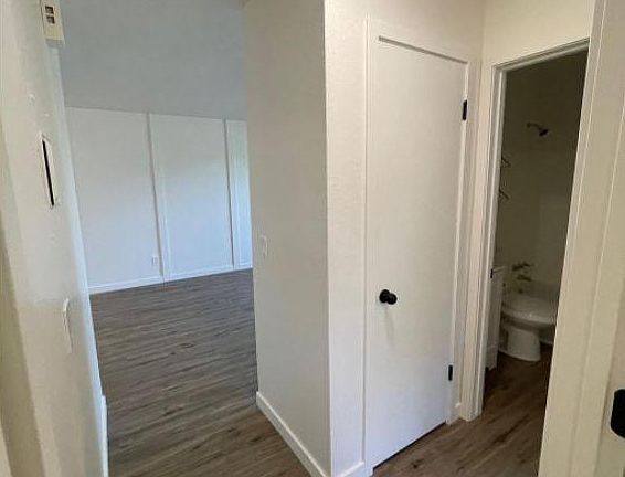 4th image of 330 E 700 S APT L306