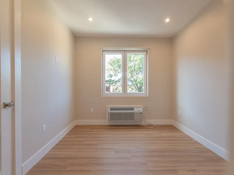 58 Hamilton Ave #101 — Photo 9