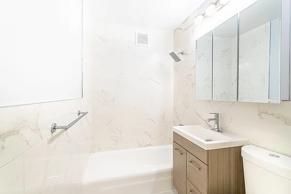 Rented by Compass | media 7