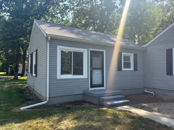 33880 Roberts Rd, Eastlake, OH 44095