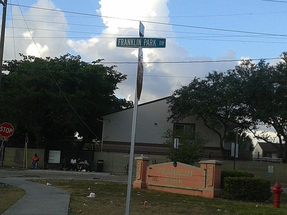 5th image of 2406 Franklin Park Dr