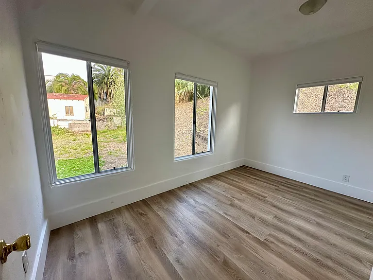 1509 Avenida De La Estrella — Photo 8