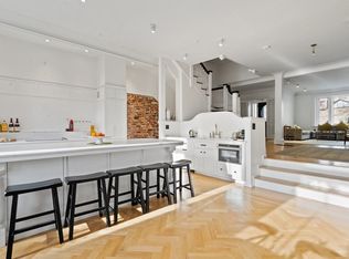 15 Regent Cir #2, Brookline, MA 02445