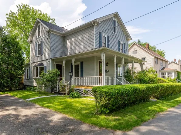 26 Henry St, Northampton, MA 01060