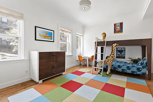 Sold by Compass | media 14