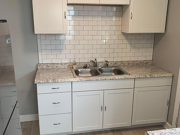 5th image of 5417 Washington Ave SE #B