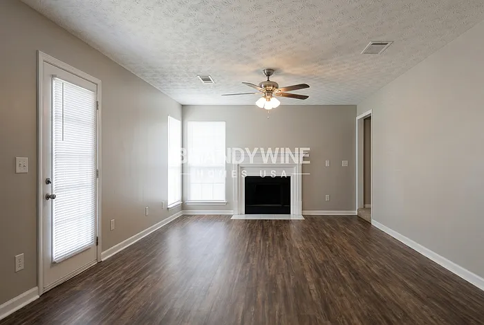 3981 Ivy Trace Ln — Photo 4
